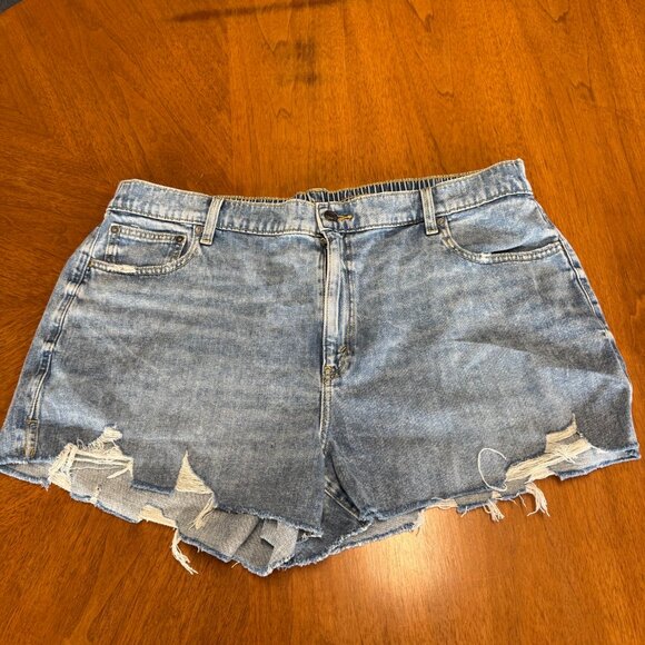 Aerie Daydream Denim Short - Picture 2 of 4
